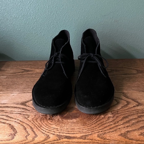 Clarks Premium Soft Black Suede Desert Boots  Crepe Soles  Mens Size 10.5 Medium main image 8
